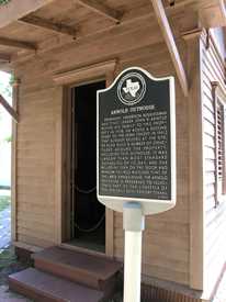 Arnold Outhouse and historical marker, Henderson, Texas