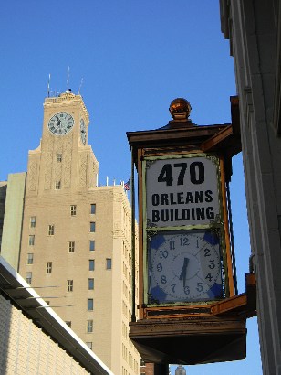 Beaumont Bank Building clock