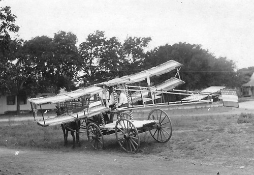 Round Top TX July 4th Parade Airplane Float