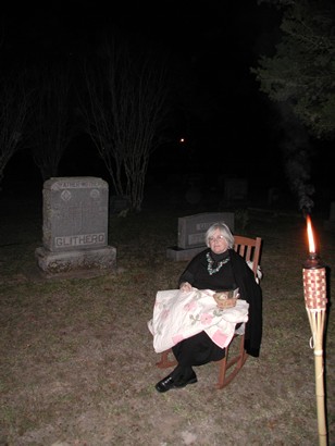 Columbus TX Cemetery Tour - Paulina Kearney as Kate Glithero