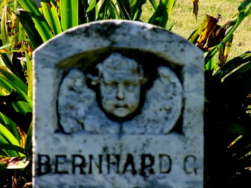 TX - Industry United MethodistChurch Cemetery Tombstone angel