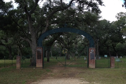 Navidad Baptist Cemetery