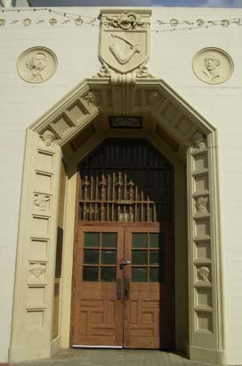 Goliad Tx Centennial Community Center Memorial Auditorium Entrance