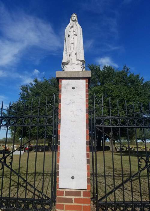 Abbott TX, Hill County Fatima Cemetery Statue