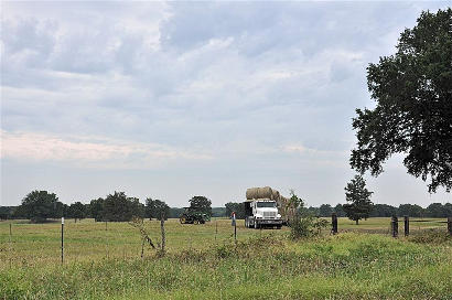 Amherst TX - Hauling Hay