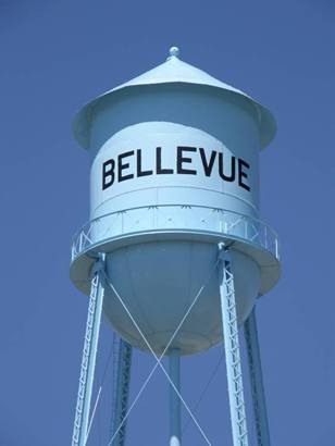 Bellevue Tx tin man water tower