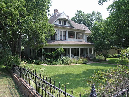 Historic home in The Silk Stocking Row, Denton, Texas