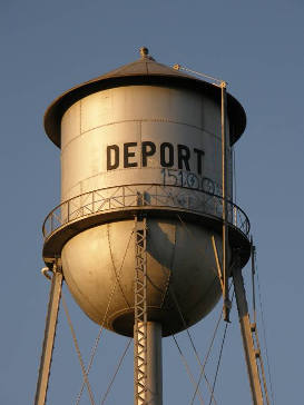 Deport TX tin man water tower