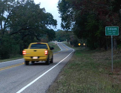 Edom TX  city limit sign