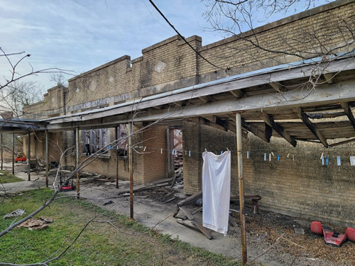 Fairy Texas - Fairy School building with clothes line