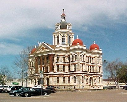 Coryelle County courthouse , Gatesville Texas