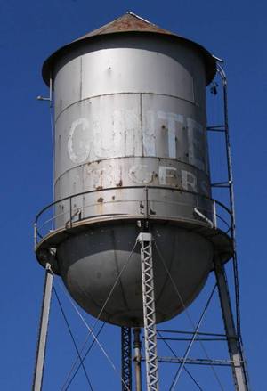 Gunter Texas water tower