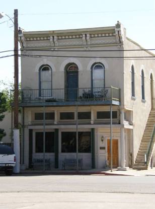 Henrietta Tx Building On Square