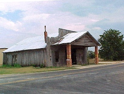 Old gas station in Ireland, Texas