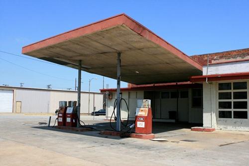 Itasca Texas old gas station