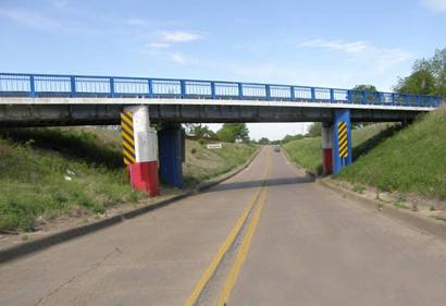 Leonard Tx Colorful Underpass