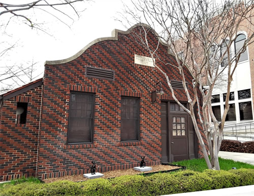 Lewisville TX - City Hall Old Well House