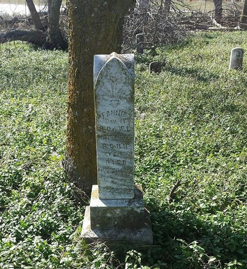 Hill County TX - tombsotne in  Cemetery in Mayfield 