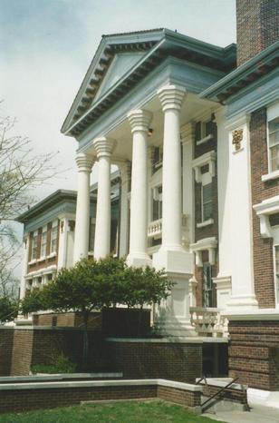 TX - Montague County Courthouse portico