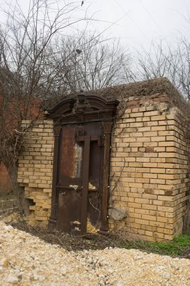 Mount Calm, TX -  bank vault