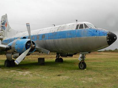 Old Air Liner near Paris Tx 