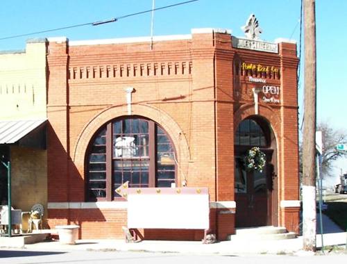 Ponder Texas - Ponder State Bank building 