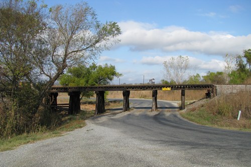 Pottsboro Texas railroad underpass