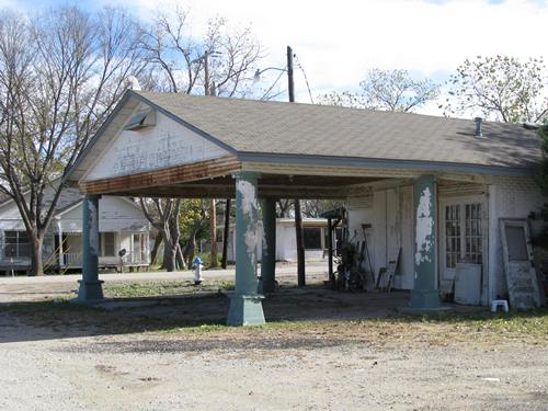 Old closed gas station, Princeton  Texas