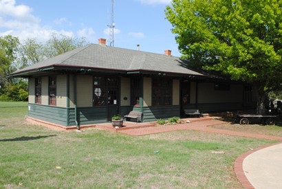 Rockwall TX -  MKT Depot, built 1925,