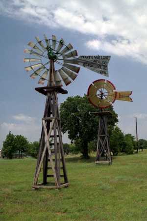 Tolar Texas windmill farm