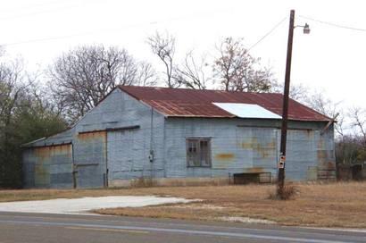 Travis Tx tin garage