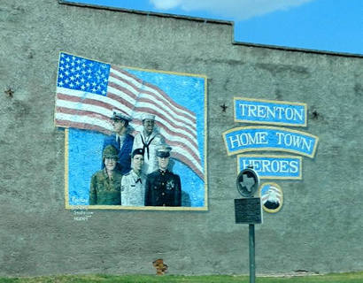 Trenton Tx - Hero Mural