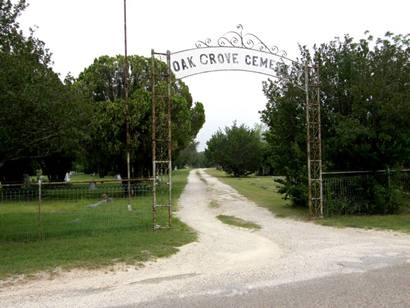 Walnut Springs Tx Oak Grove Cemetery gate