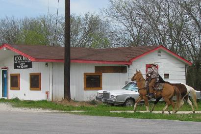 Woodbine, TX -  Horse riding