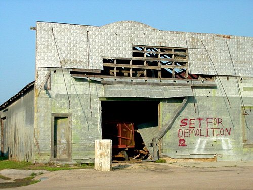 Buckholtz TX - &quot;Building Set for Demolition' 