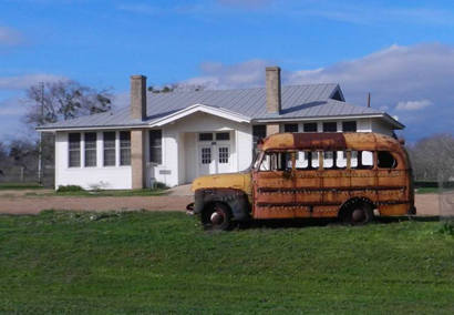 TX - Cistern schoolhouse & schoolbus