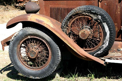 Clear Springs TX- Rust Car Detail