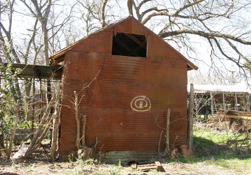 Fentress Texas corrugated tin structure