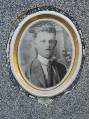 Bastrop County, Texas - Grassyville Cemetery tombstone - porcelain portrait