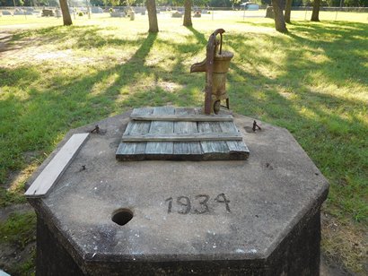 Kovar, Texas - 1934 well , still working