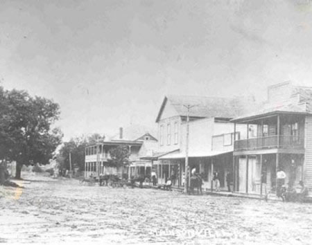 Madisonville TX Street Scene Horse N Buggies 1907