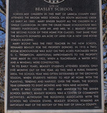 MidwayT X, Lavaca County, site of Beasley School historical marker