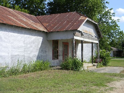 Muellersville TX Store & gas station