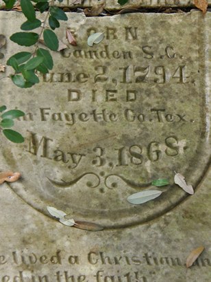 Oso TX - Pine Springs Cemetery broken tombstone