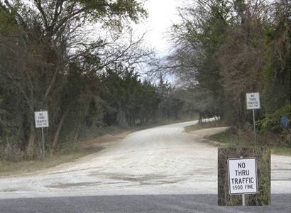 Owensviille Tx No Thru Traffic Fine Sign