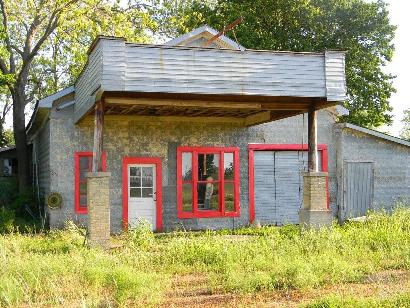 Paige Texas Defunct Gas Station