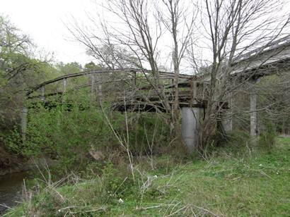 Soda Springs TX - Caldwell County  Lenticular Bridge over Plum Creek On CR130