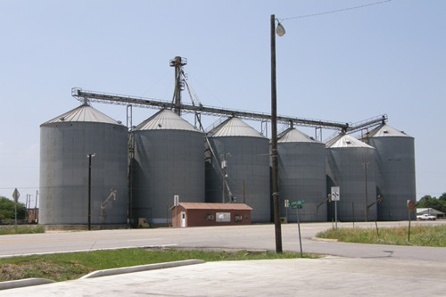 Thorndale Texas grain elevators