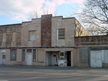 Wallis TX old closed theatre