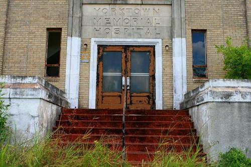 Main Entrance of the Yorktown Hospital , TX